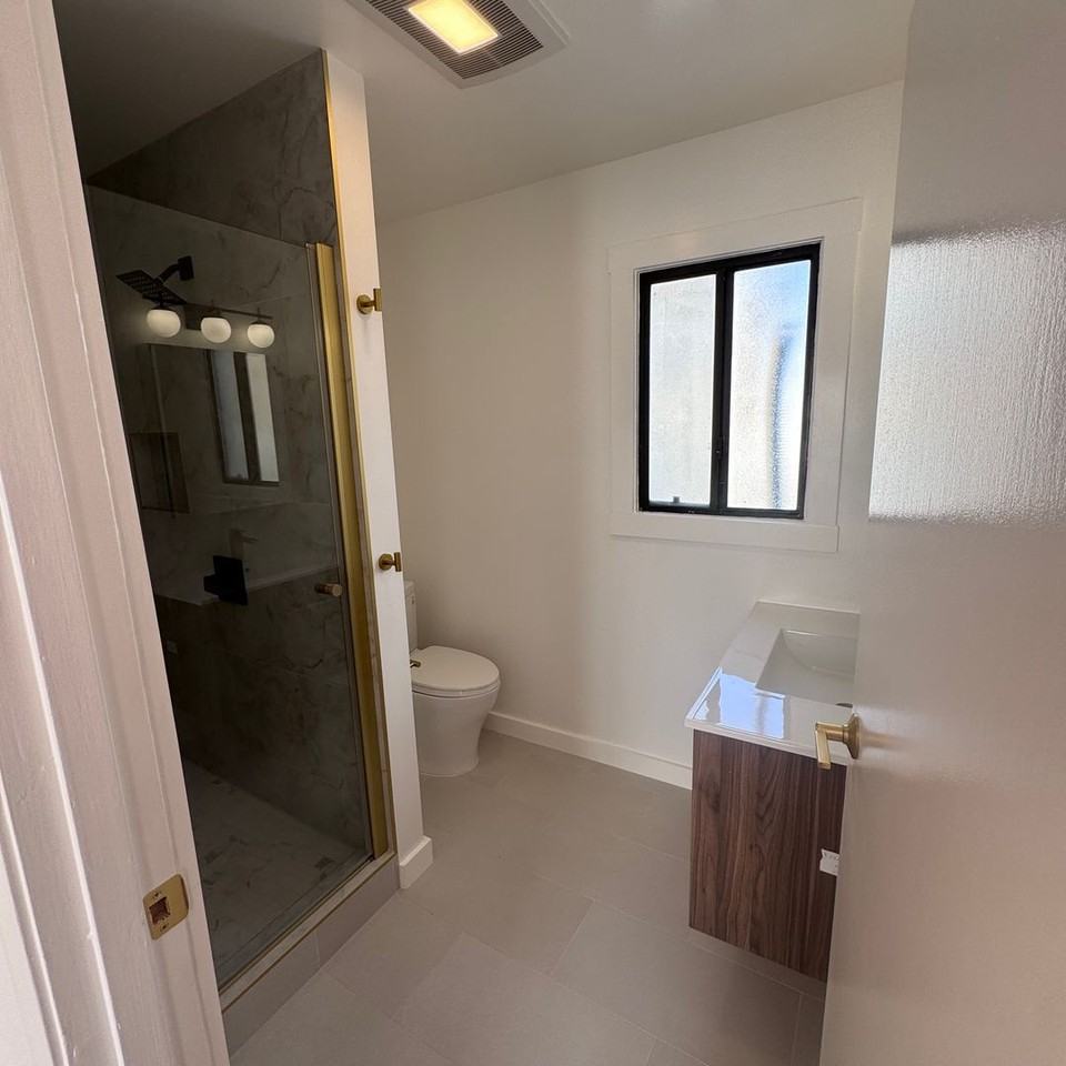 3244A Balboa St - Photo 4 of 8