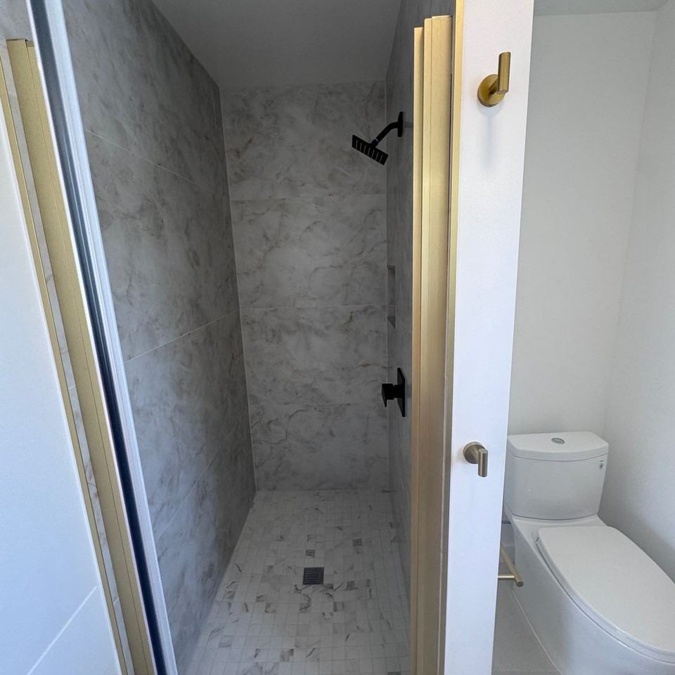 3244A Balboa St - Photo 5 of 8