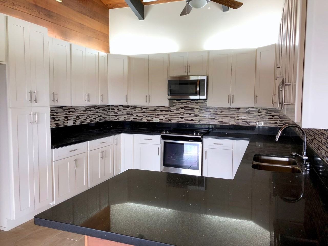 2380 Round Top Dr - Photo 6 of 24