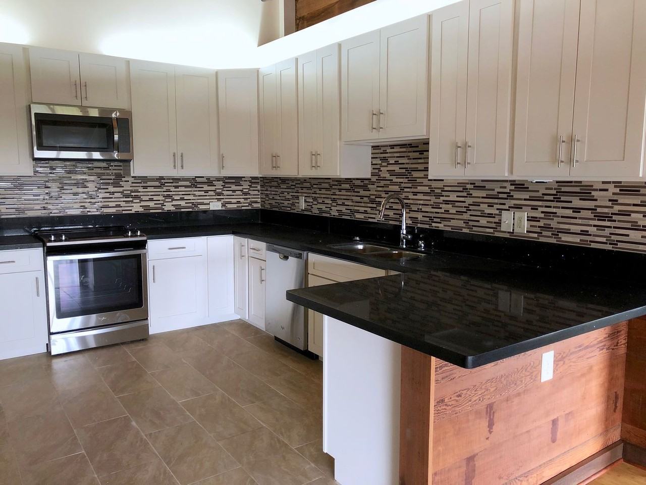 2380 Round Top Dr - Photo 7 of 24