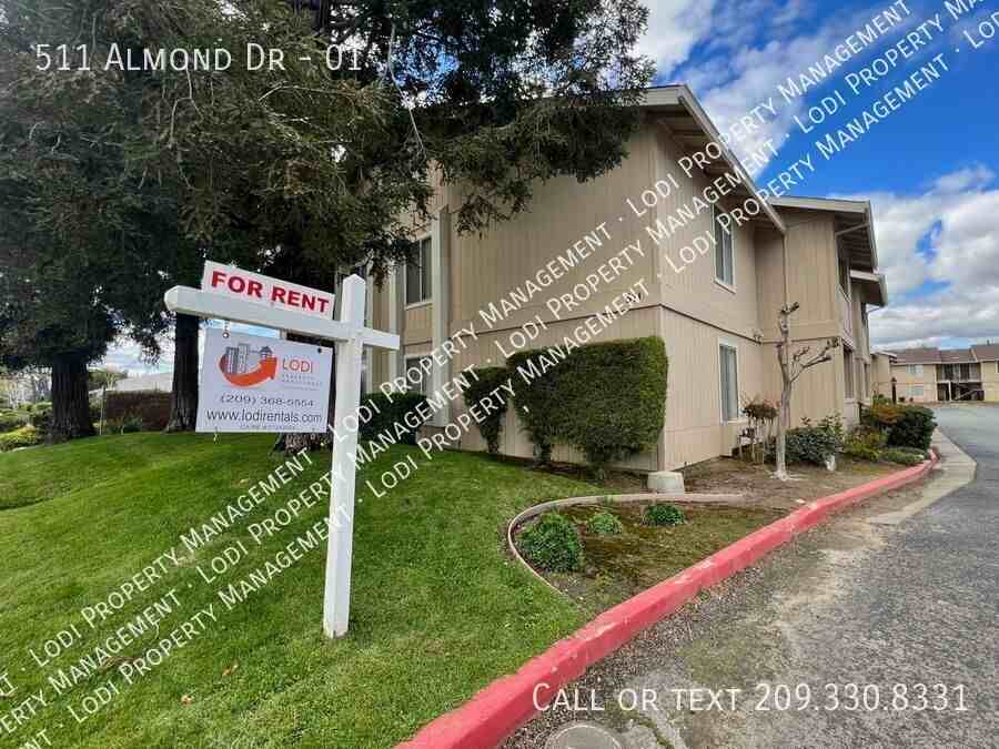 511 Almond Dr #01 - Photo 2 of 29