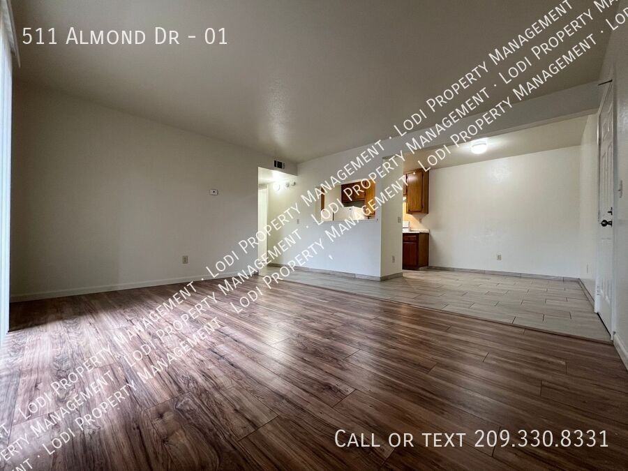 511 Almond Dr #01 - Photo 3 of 29