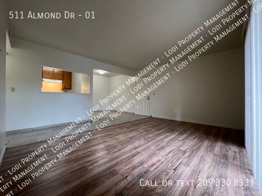 511 Almond Dr #01 - Photo 4 of 29