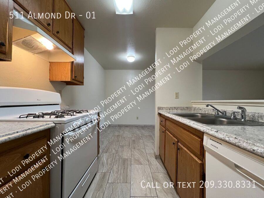 511 Almond Dr #01 - Photo 7 of 29