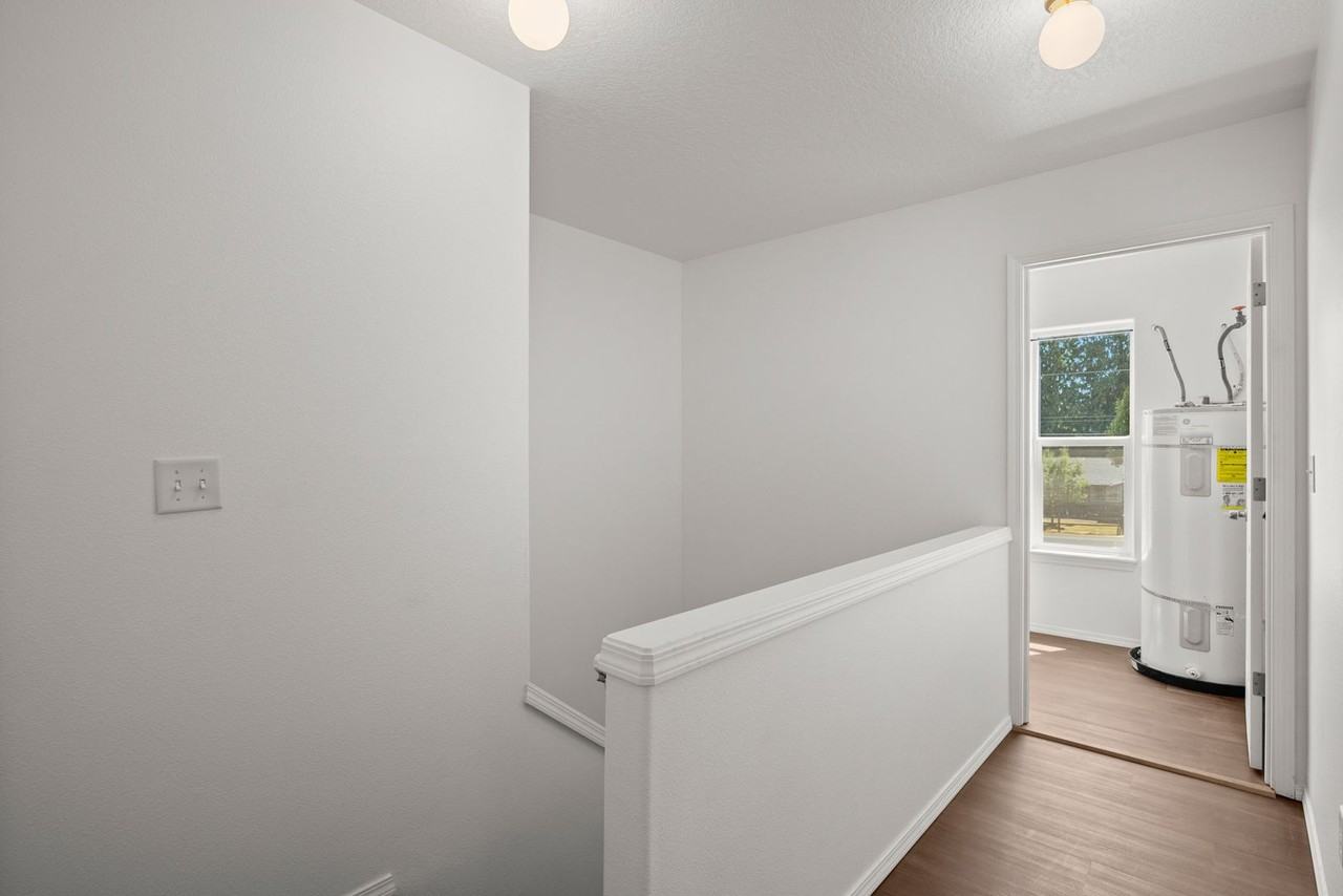 19163 Sw Blanton St - Photo 3 of 22