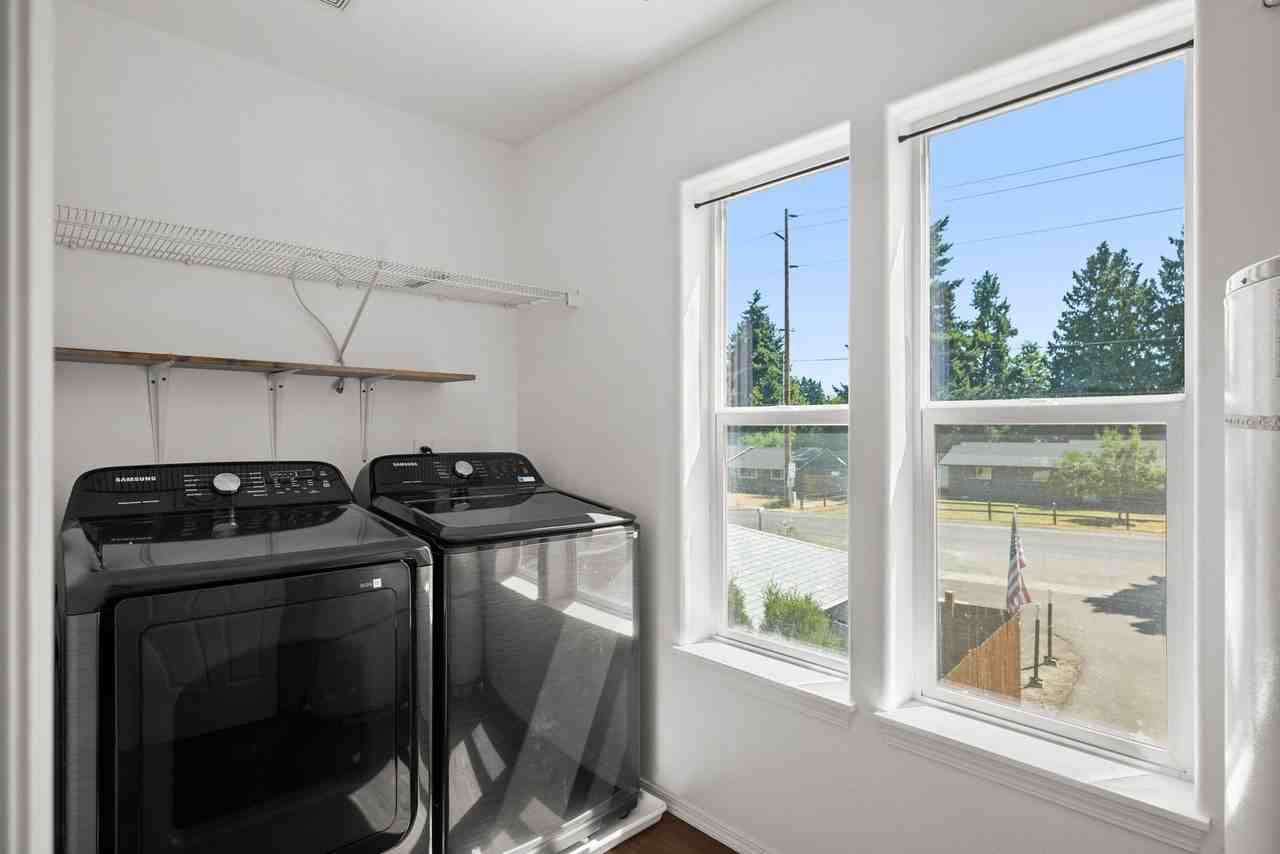 19163 Sw Blanton St - Photo 4 of 22