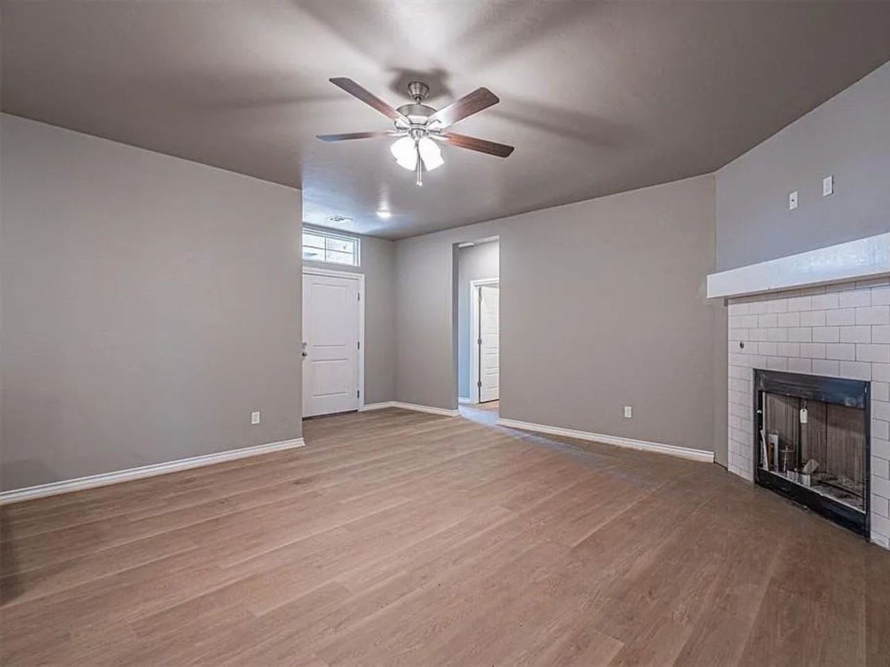 124 Cedar St - Photo 6 of 23