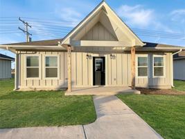 featured image of 2010 Willow Pl