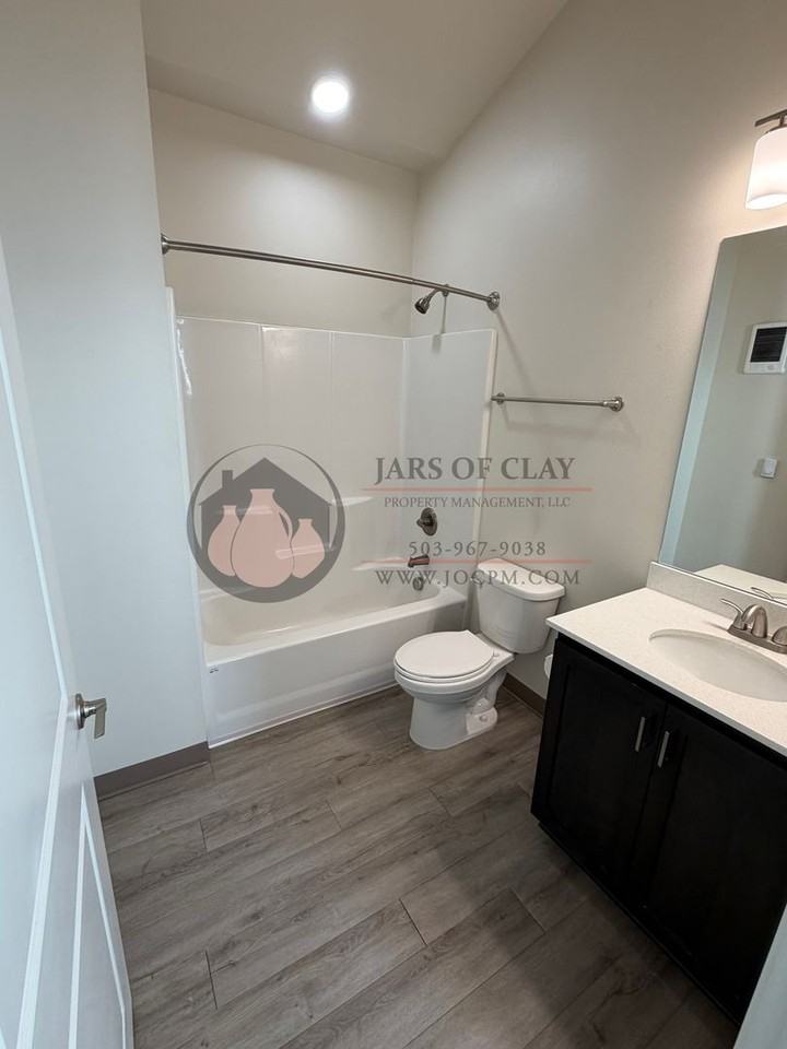Plymouth Apartments - Photo 7 of 20
