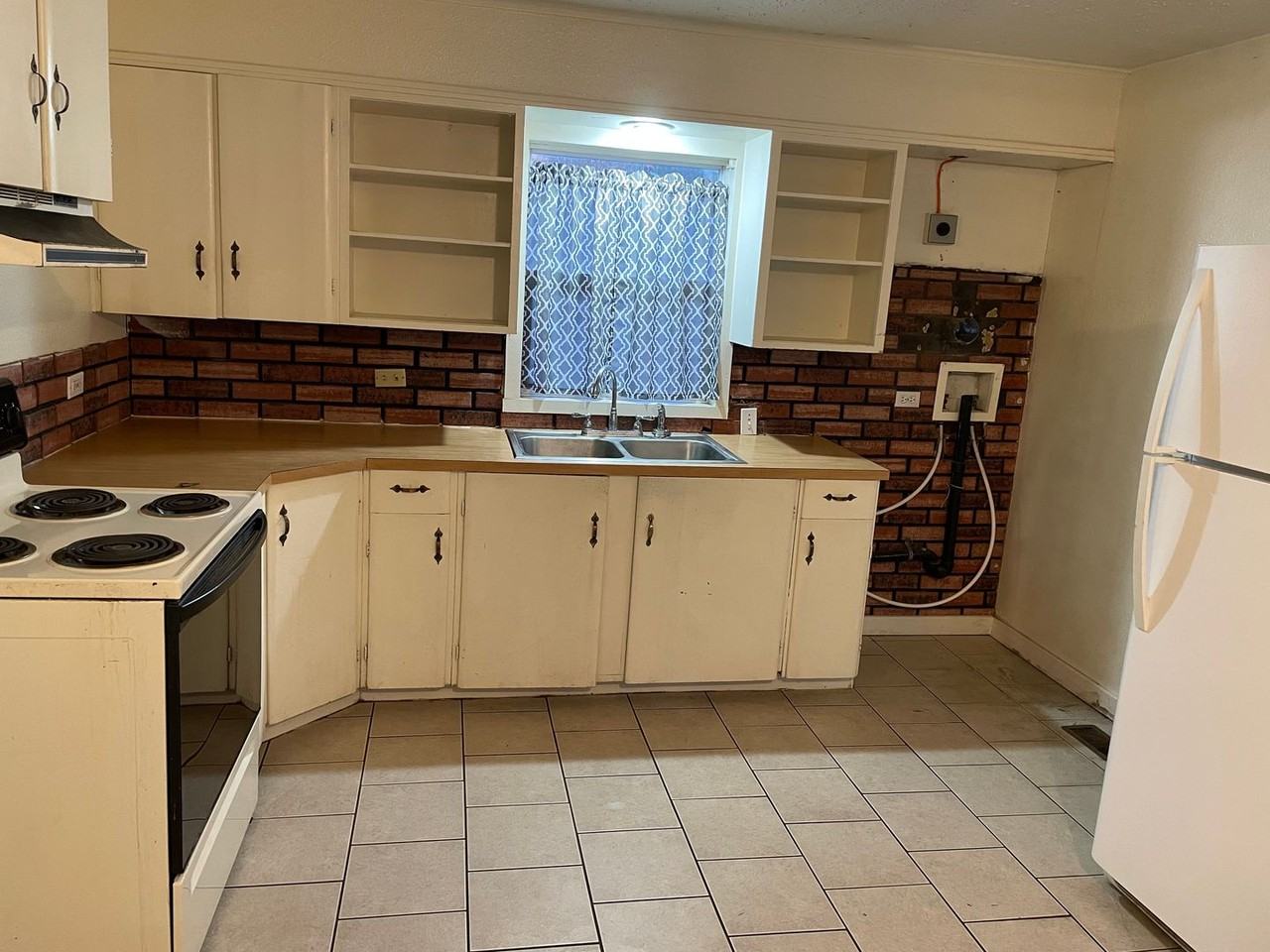 616 S Washington St - Photo 5 of 16