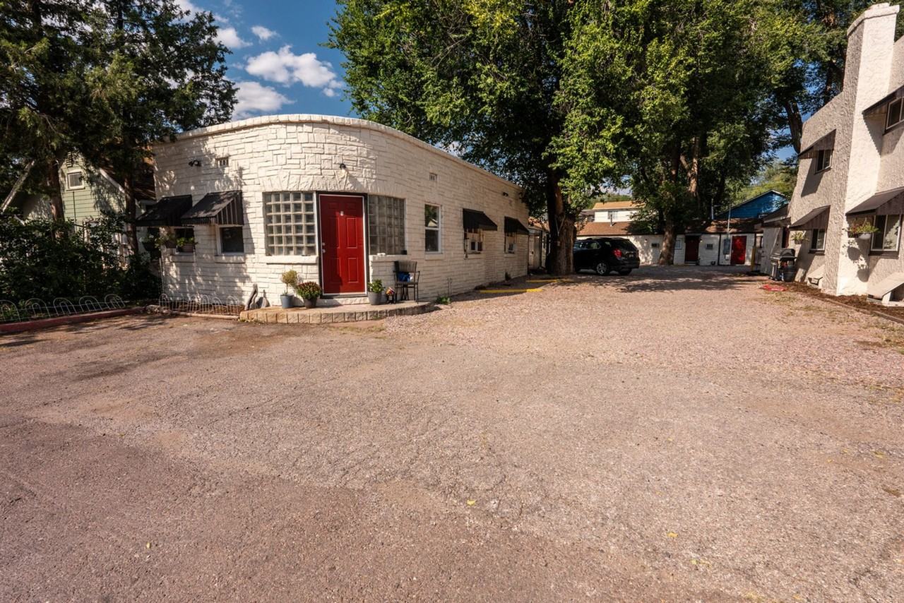 Iron Springs Apartments - Photo 4 of 8