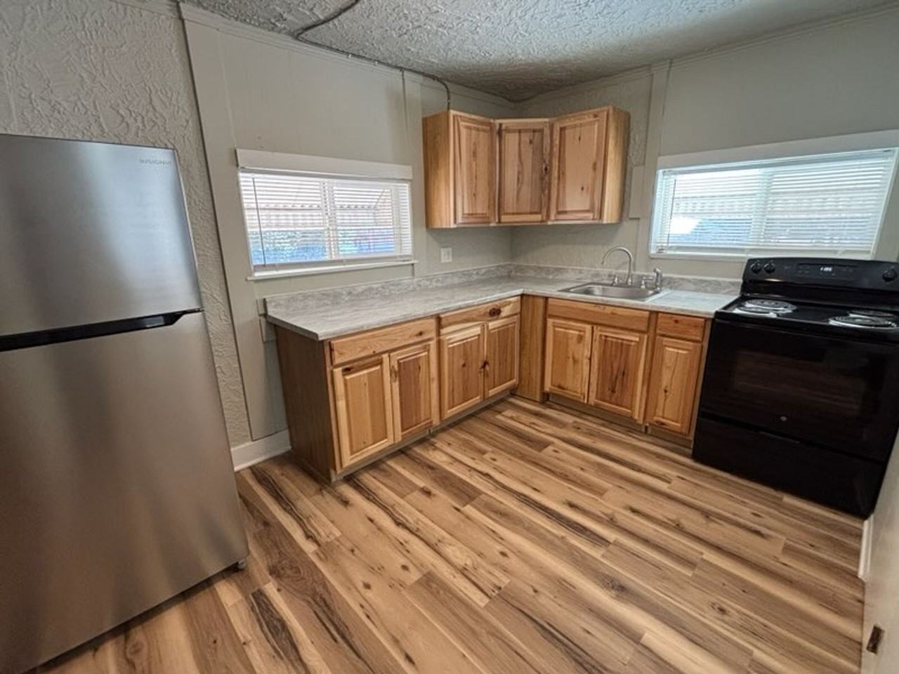 Iron Springs Apartments - Photo 5 of 8