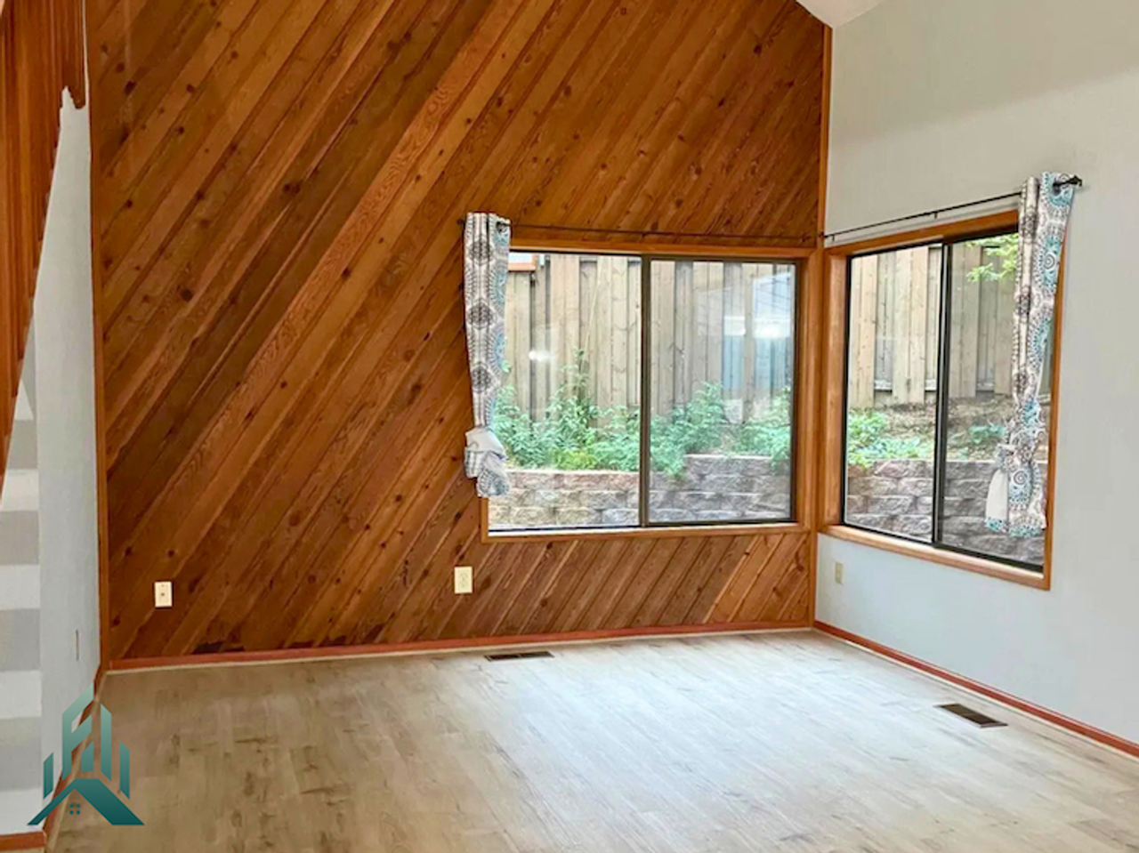 4228 Nw Douglas Ave - Photo 6 of 12