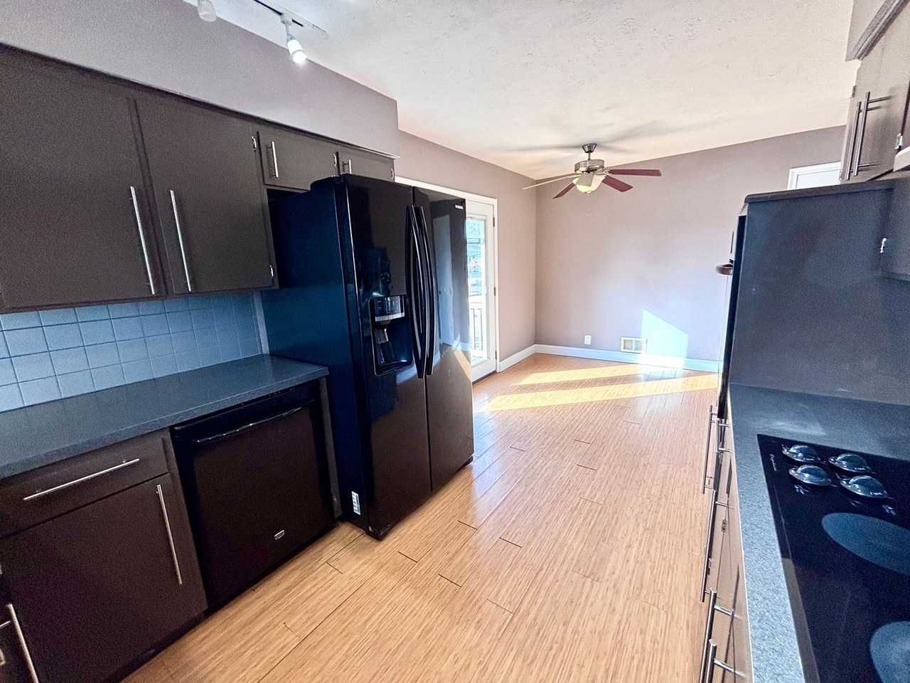 2524 S 123rd Ave - Photo 3 of 16
