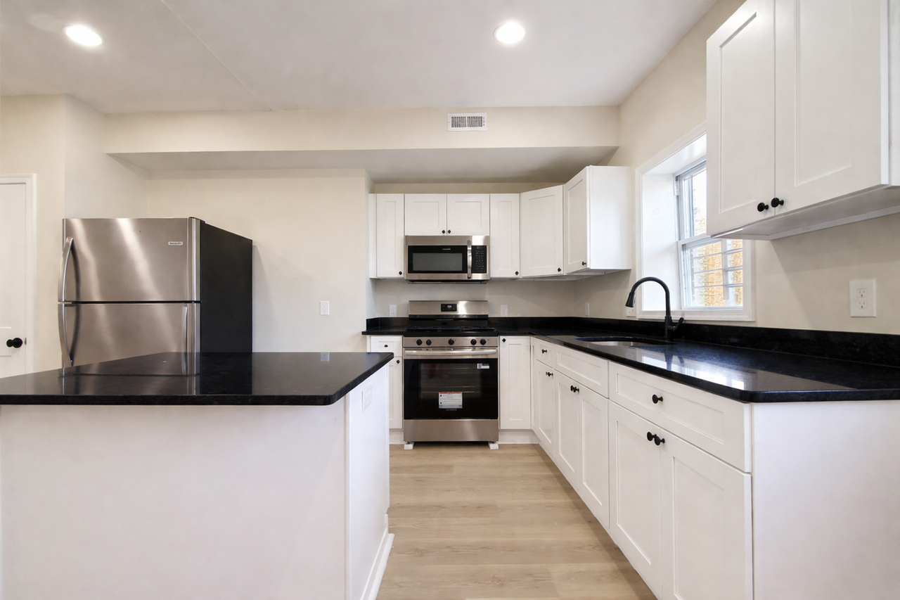 29 N Ellwood Ave - Photo 5 of 18