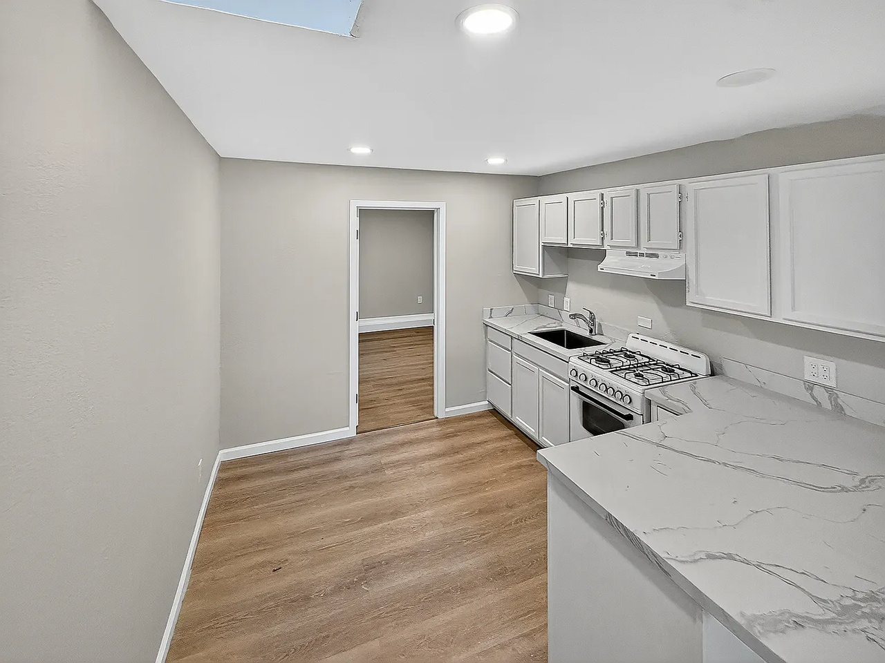 4475 Bond St - Photo 7 of 25