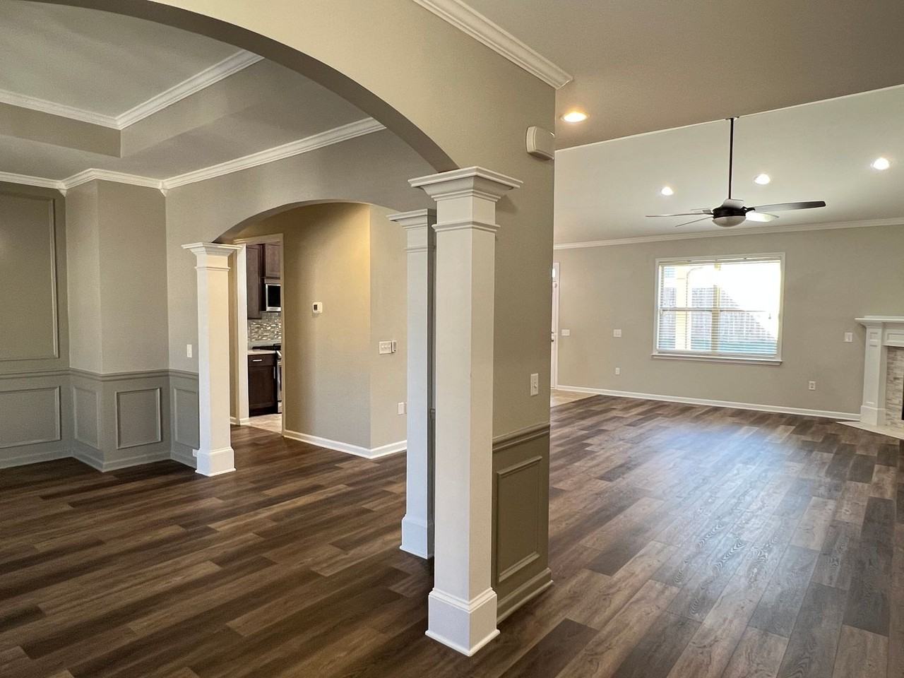 210 Hearthwood Dr - Photo 3 of 46