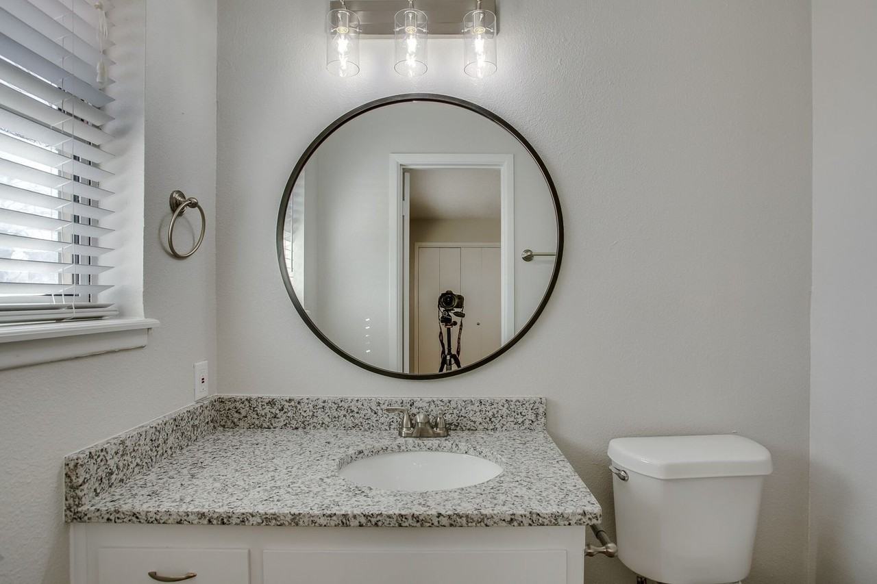 4505 27th St - Photo 3 of 13