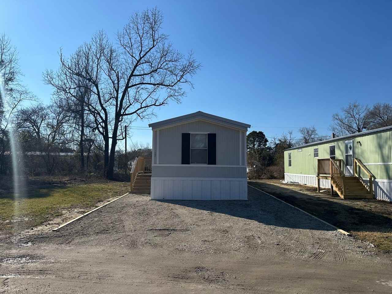 1305 13th St - Photo 2 of 14