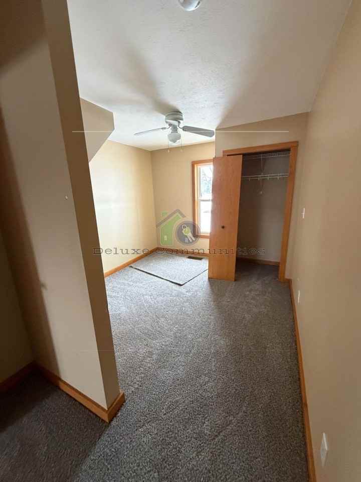 15489 16th Ave - Photo 7 of 12