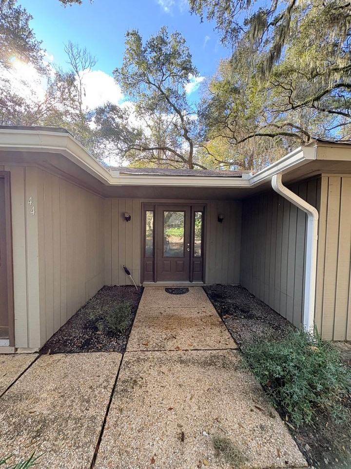 44 Oakview Rd - Photo 2 of 37