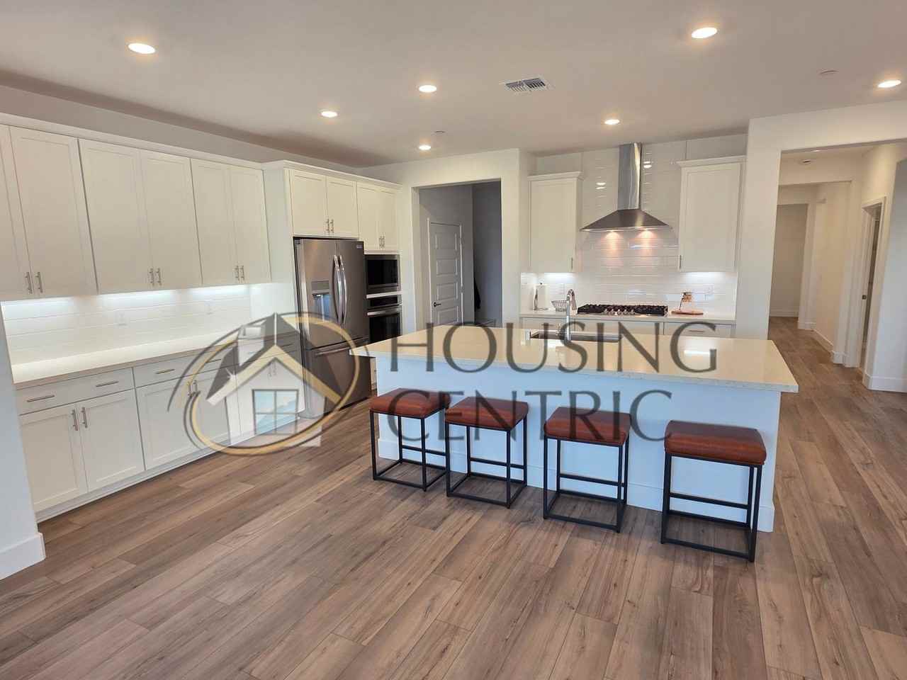 590 San Sorrento St - Photo 7 of 50