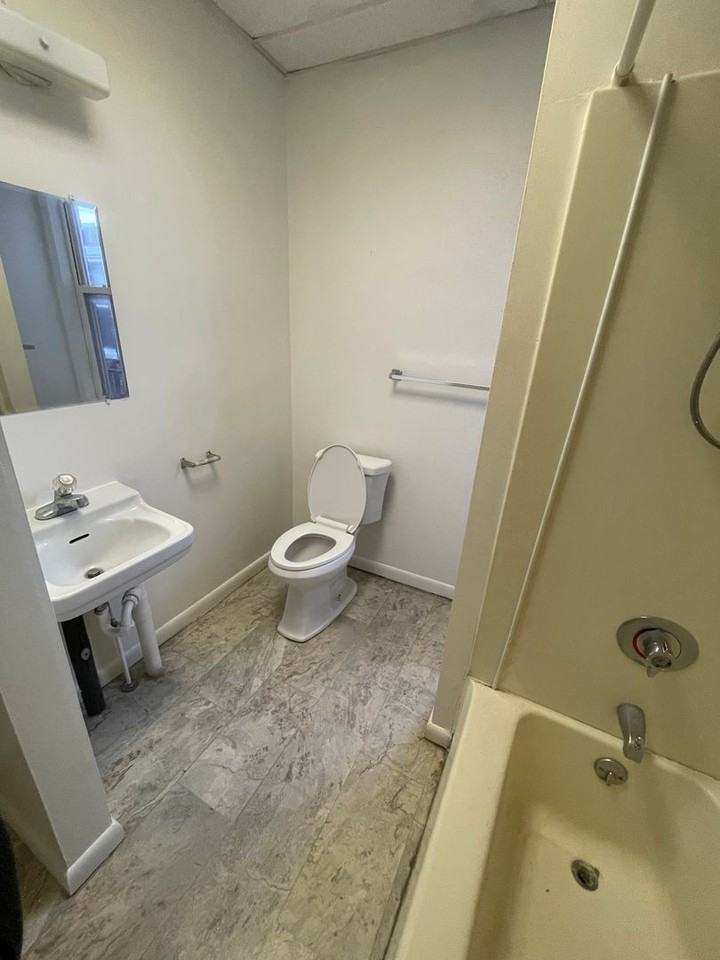 155 S Duke St - Photo 3 of 3