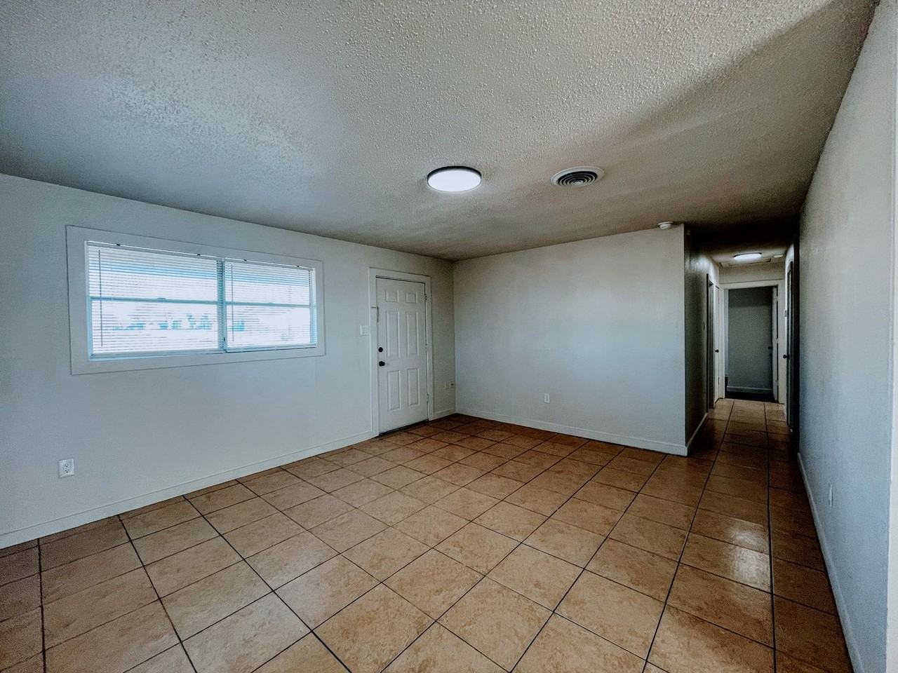 3900 Parkway Rd - Photo 6 of 21