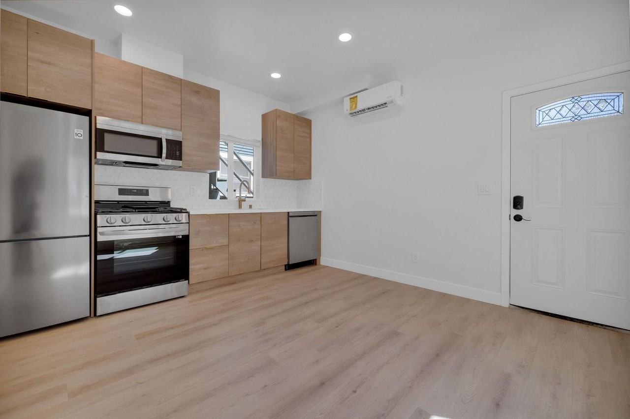 4554 North Ave - Photo 2 of 12