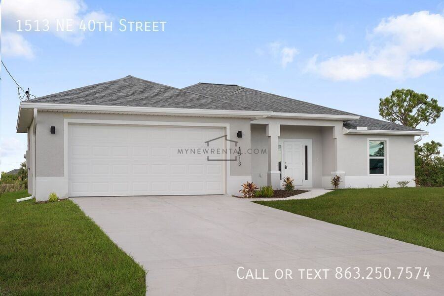 1513 Ne 40th St - Photo 3 of 50