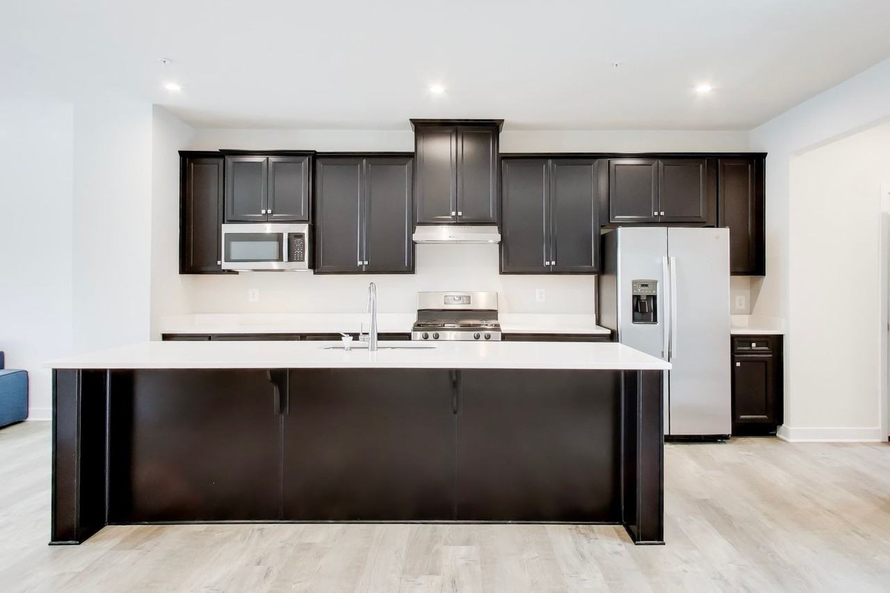 11330 Meridian Hill Way - Photo 2 of 39