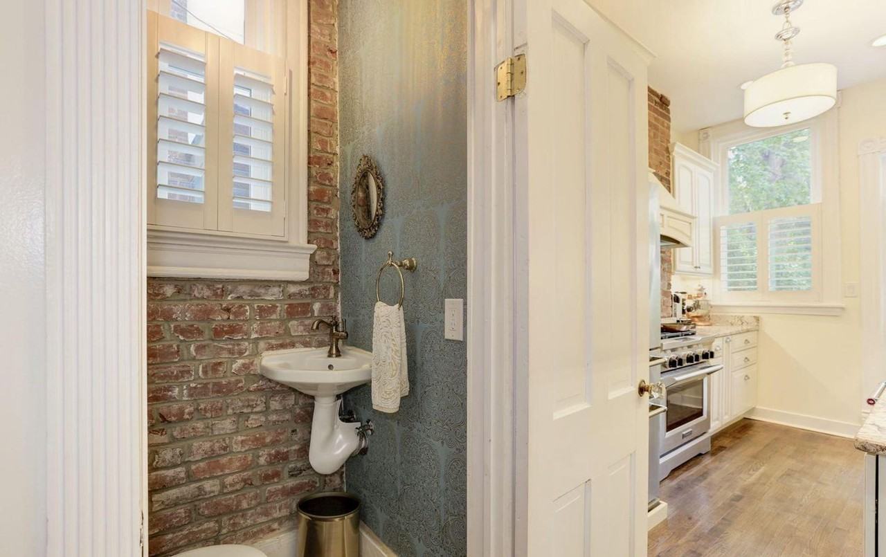 1932 35th St Nw - Photo 7 of 22