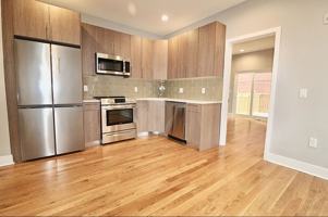 featured image of 1642 Cambridge St