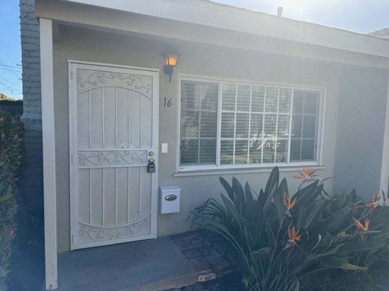 1201 N California St #16 - Photo 3 of 16