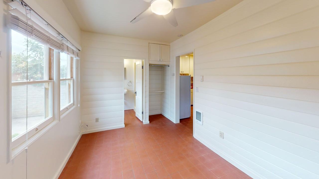 San Luis Rey Ave - Photo 6 of 13