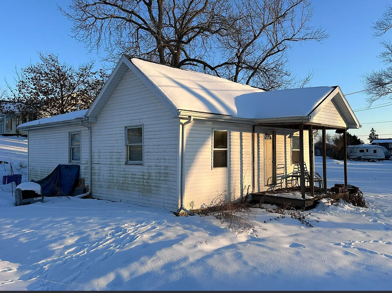 426 Cherry St - Photo 3 of 5