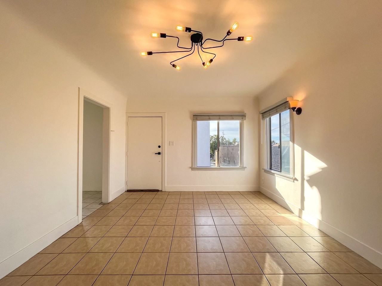 2364 Lime Ave - Photo 6 of 12