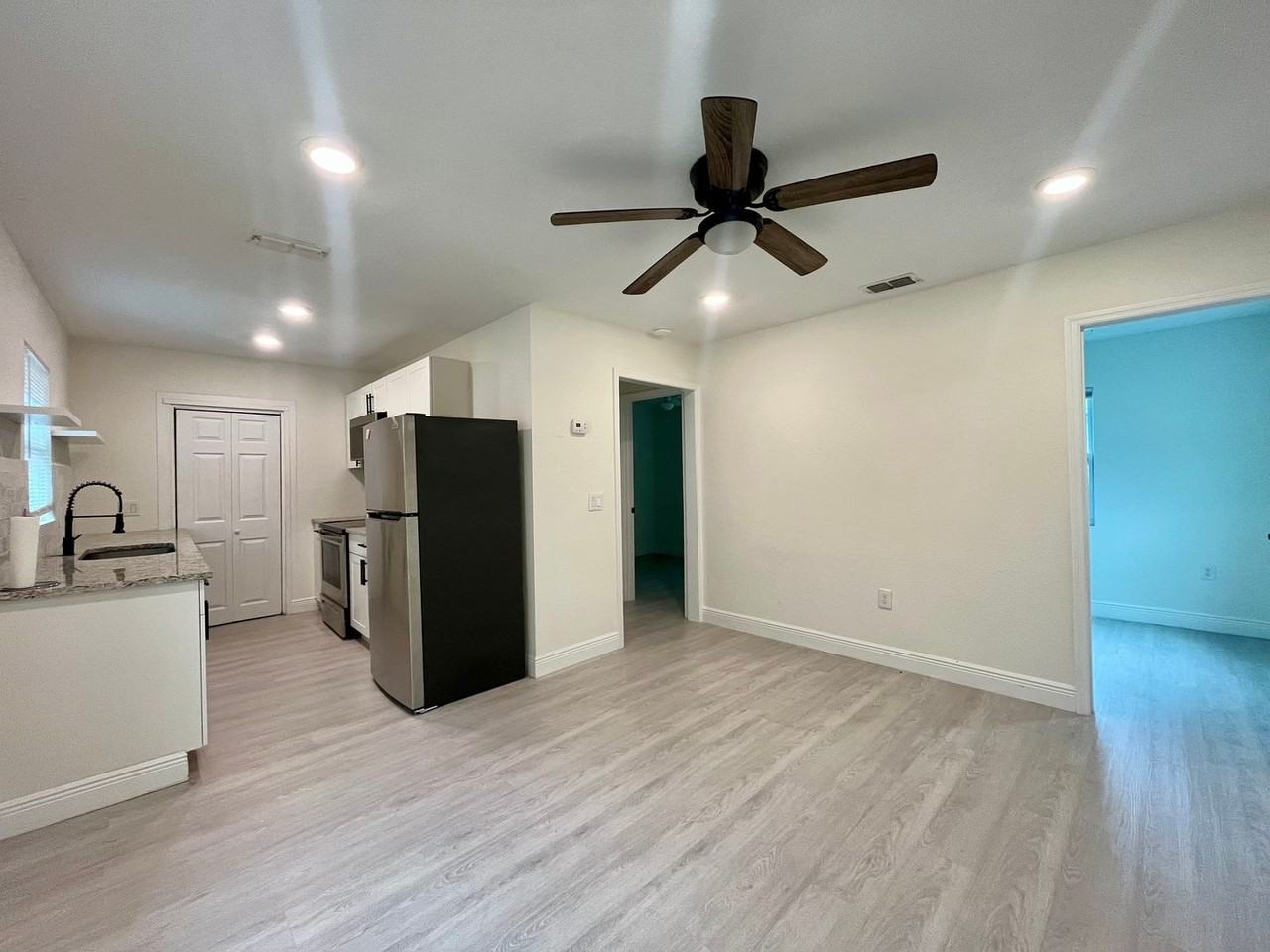 2722 14th Ave S - Photo 6 of 17