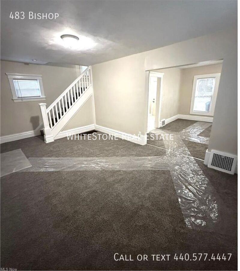 483 Bishop St - Photo 7 of 13