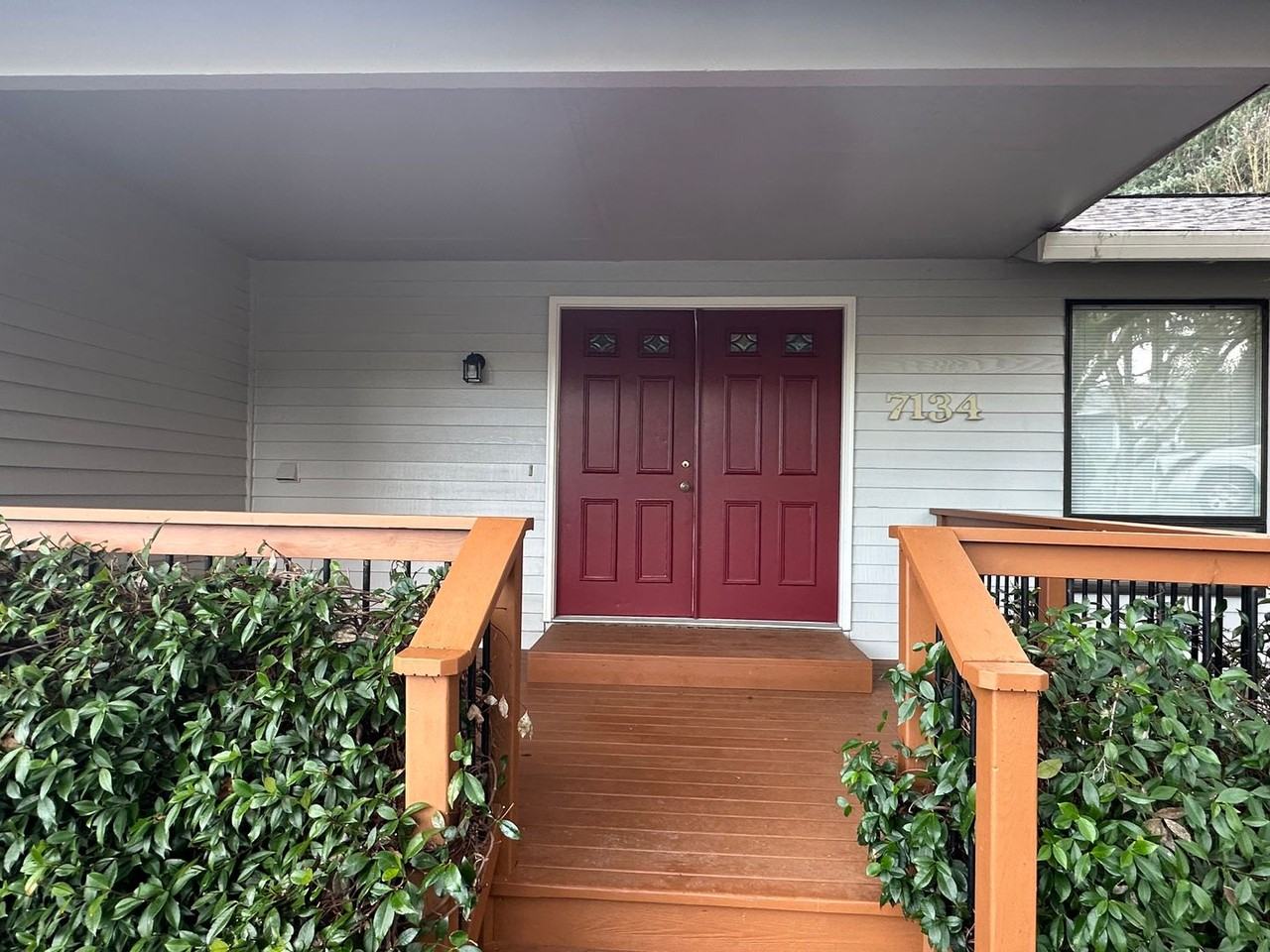 7134 Sw 182nd Ave - Photo 2 of 40