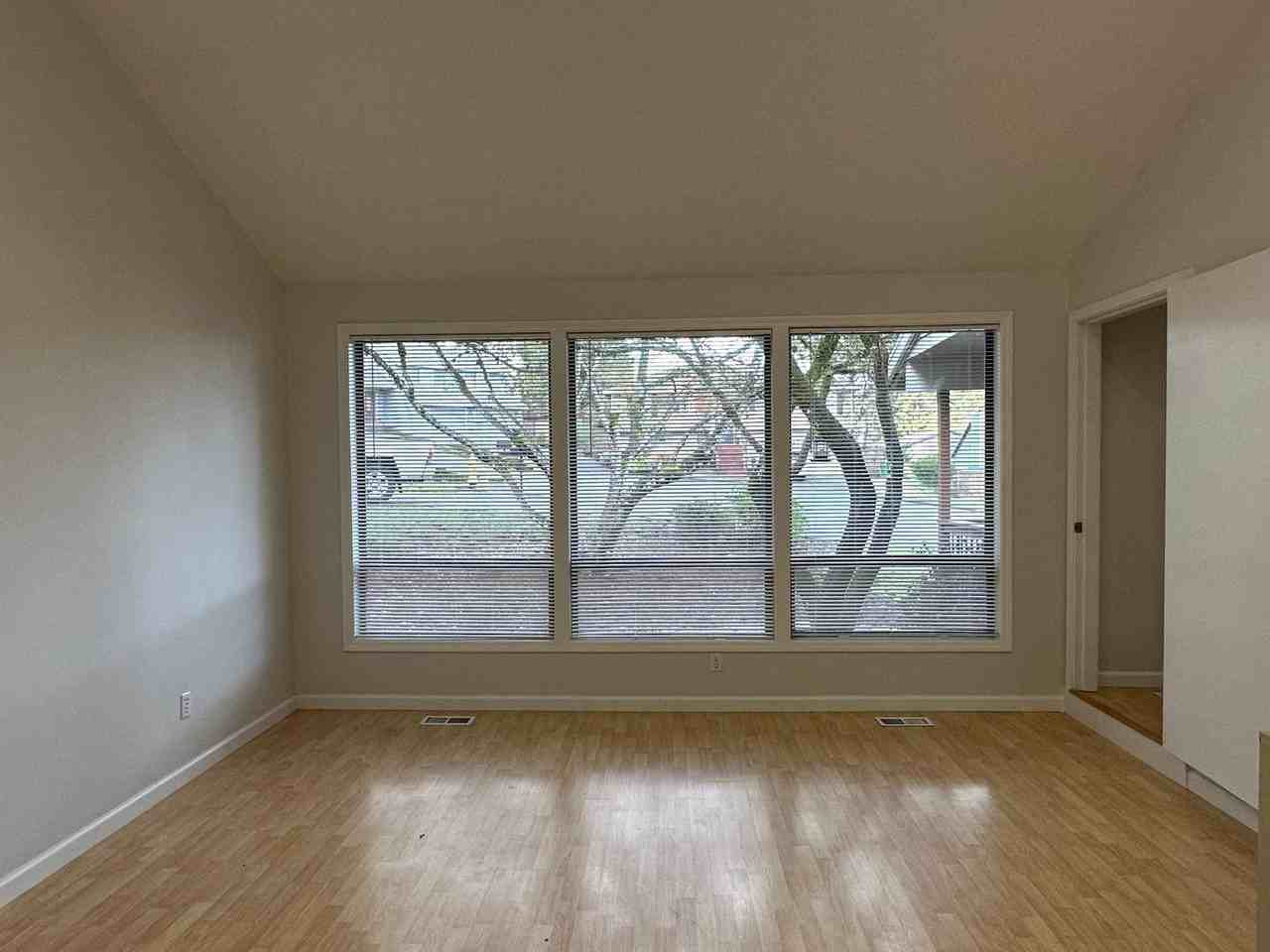 7134 Sw 182nd Ave - Photo 5 of 40