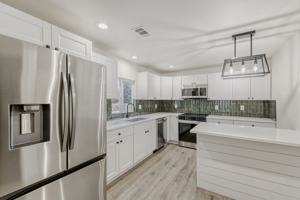 featured image of 946 Pratt St