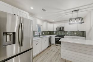 946 Pratt Street - Photo 1 of 1