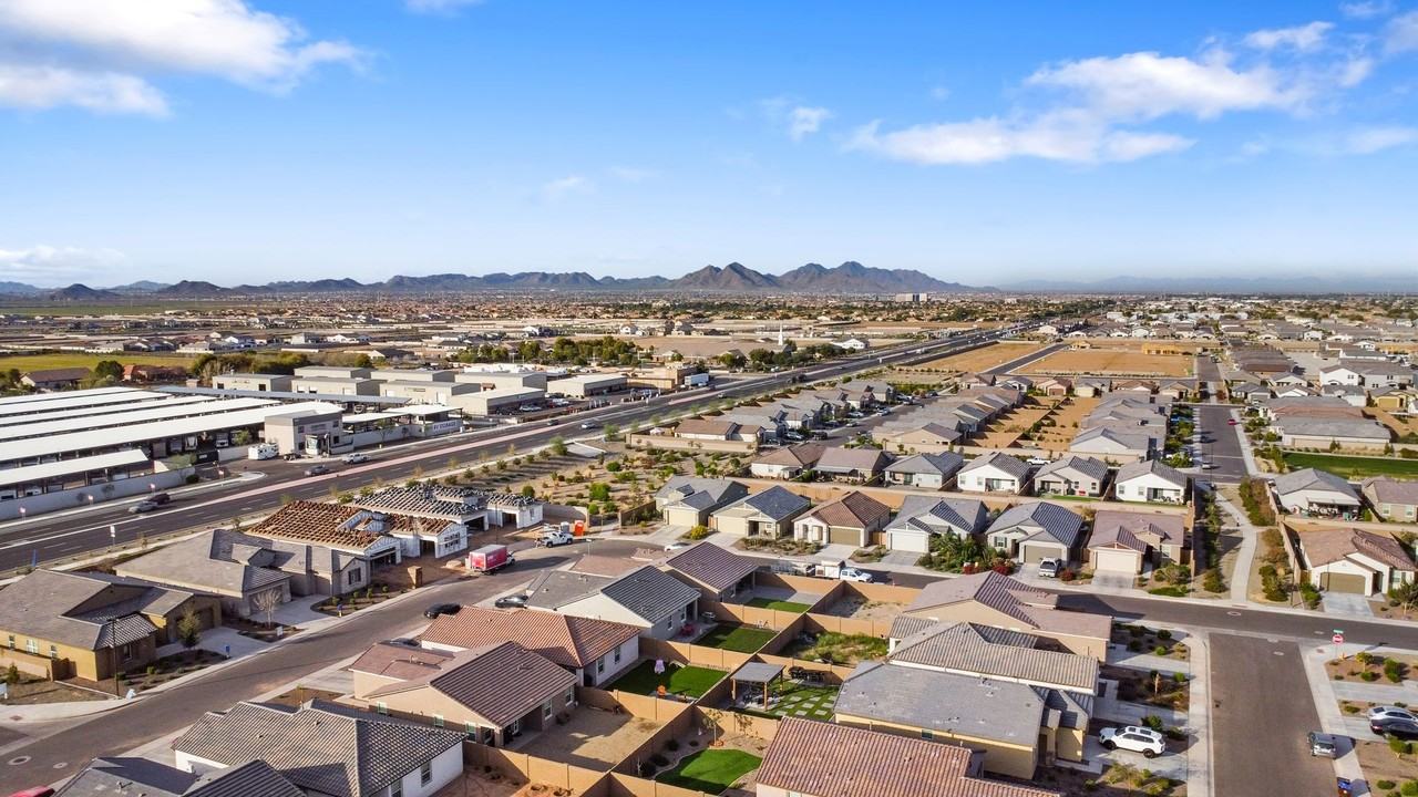 3065 E Riding Boot Way - Photo 4 of 29