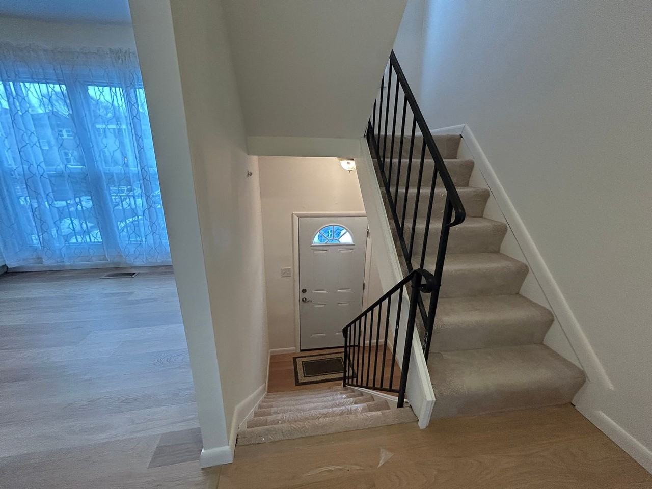 216 Whitherspoon Ln - Photo 2 of 26