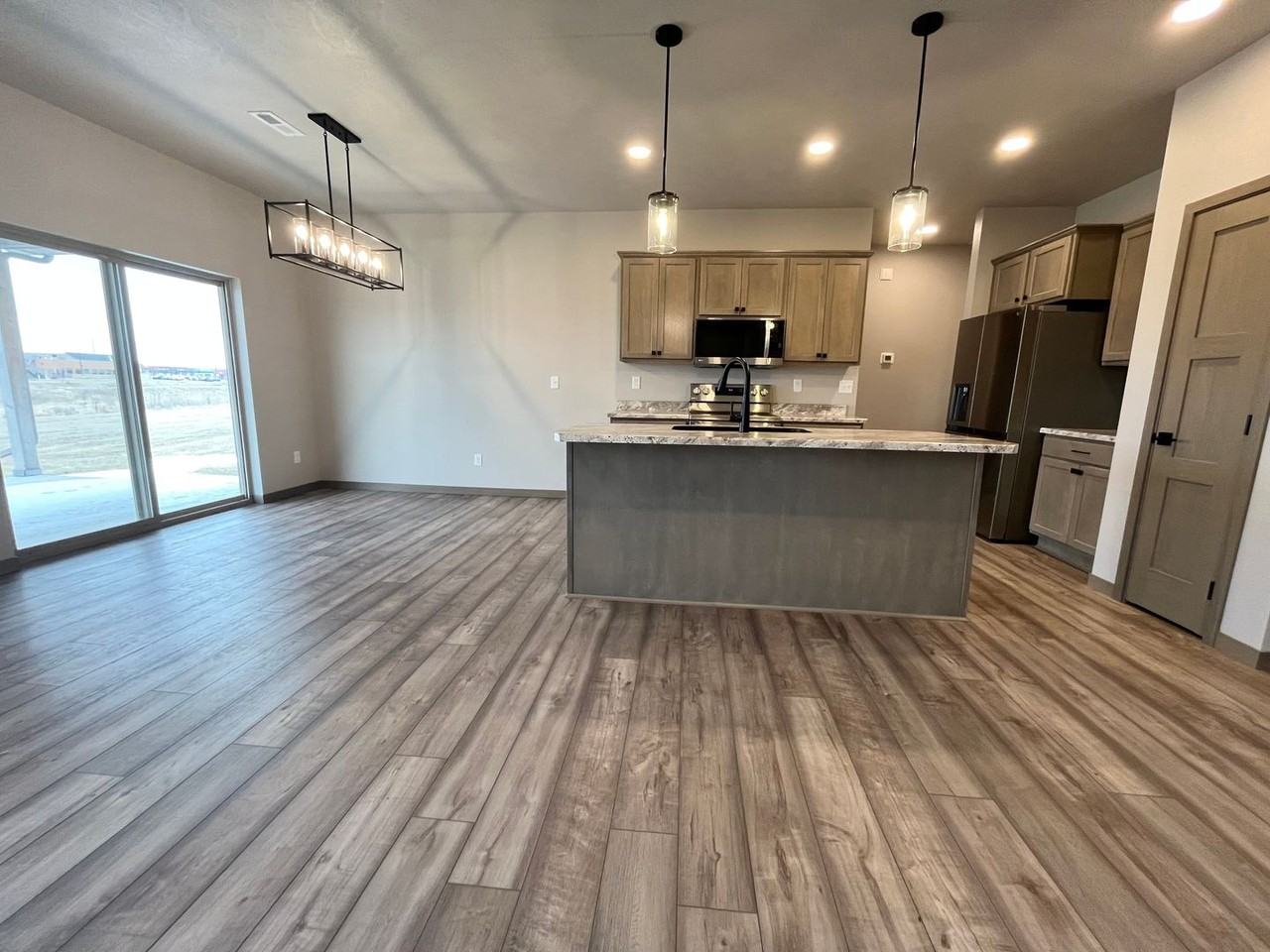 510 Prairieside Trl - Photo 6 of 30