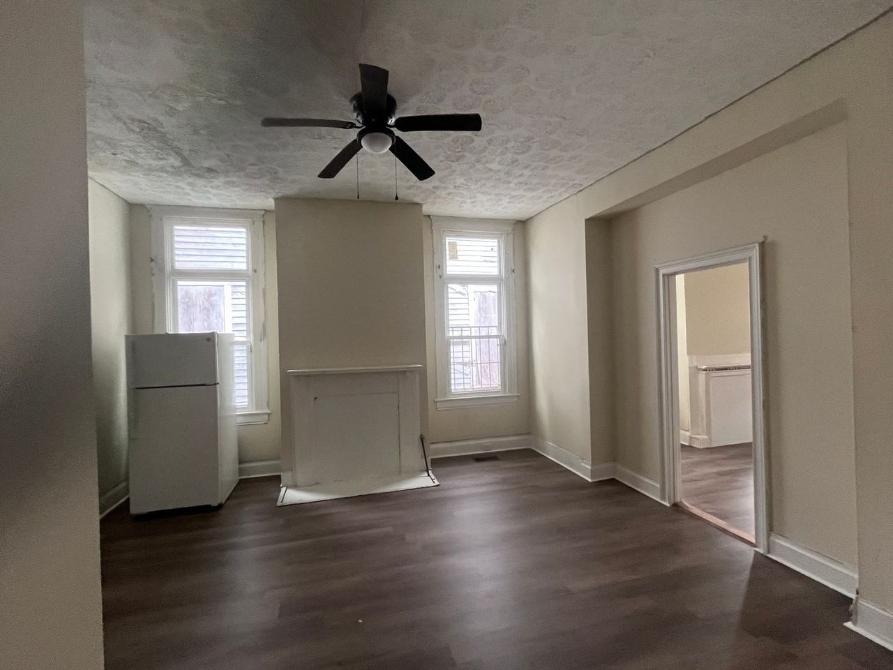 522 Virginia Ave - Photo 3 of 14