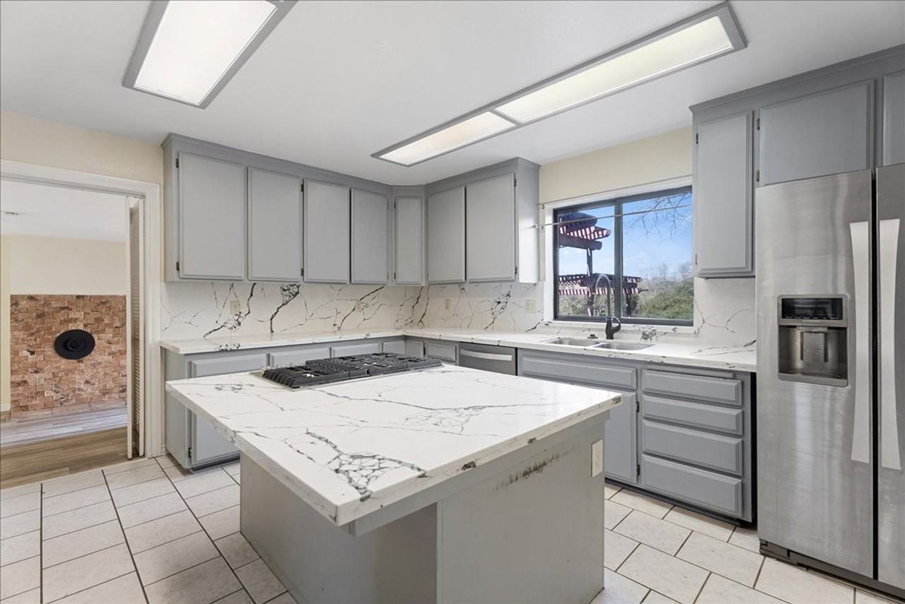 2717 Knollwood Dr - Photo 7 of 45