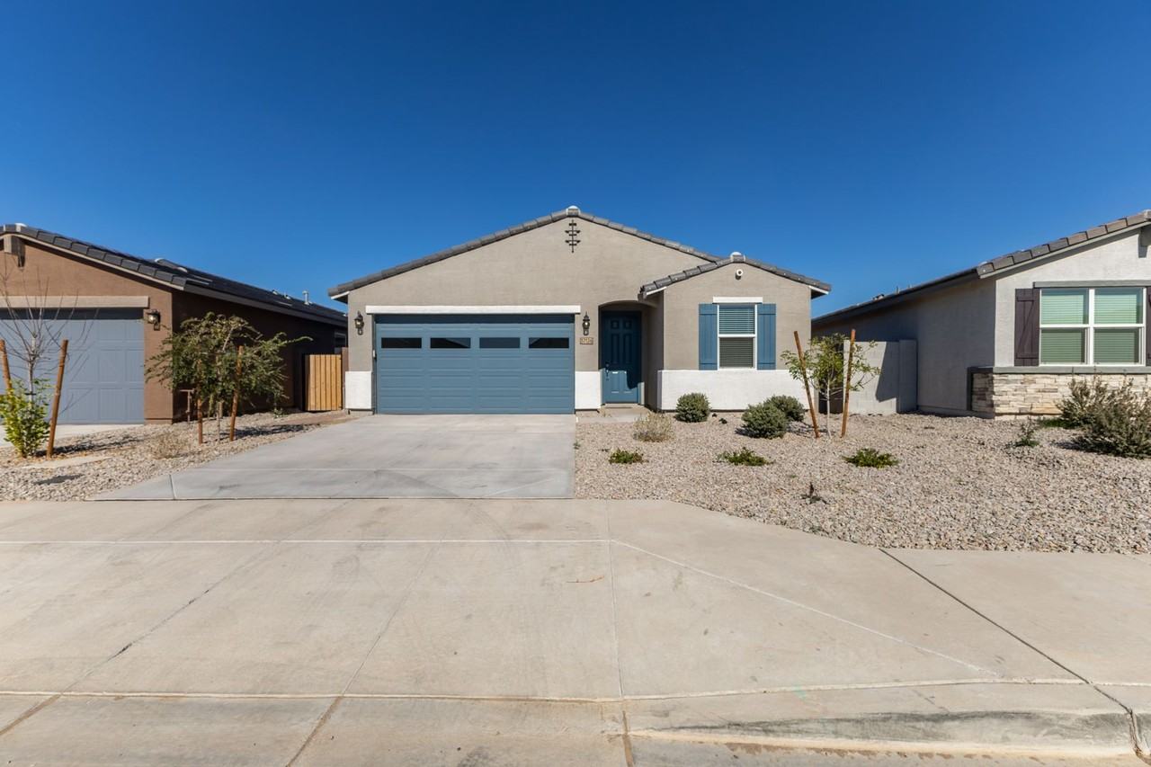 37126 W Prado St - Photo 2 of 36