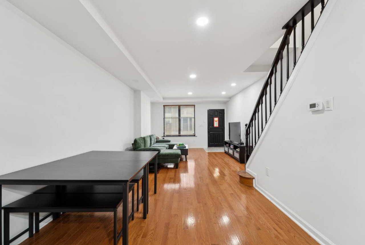 2328 S Warnock St - Photo 6 of 26